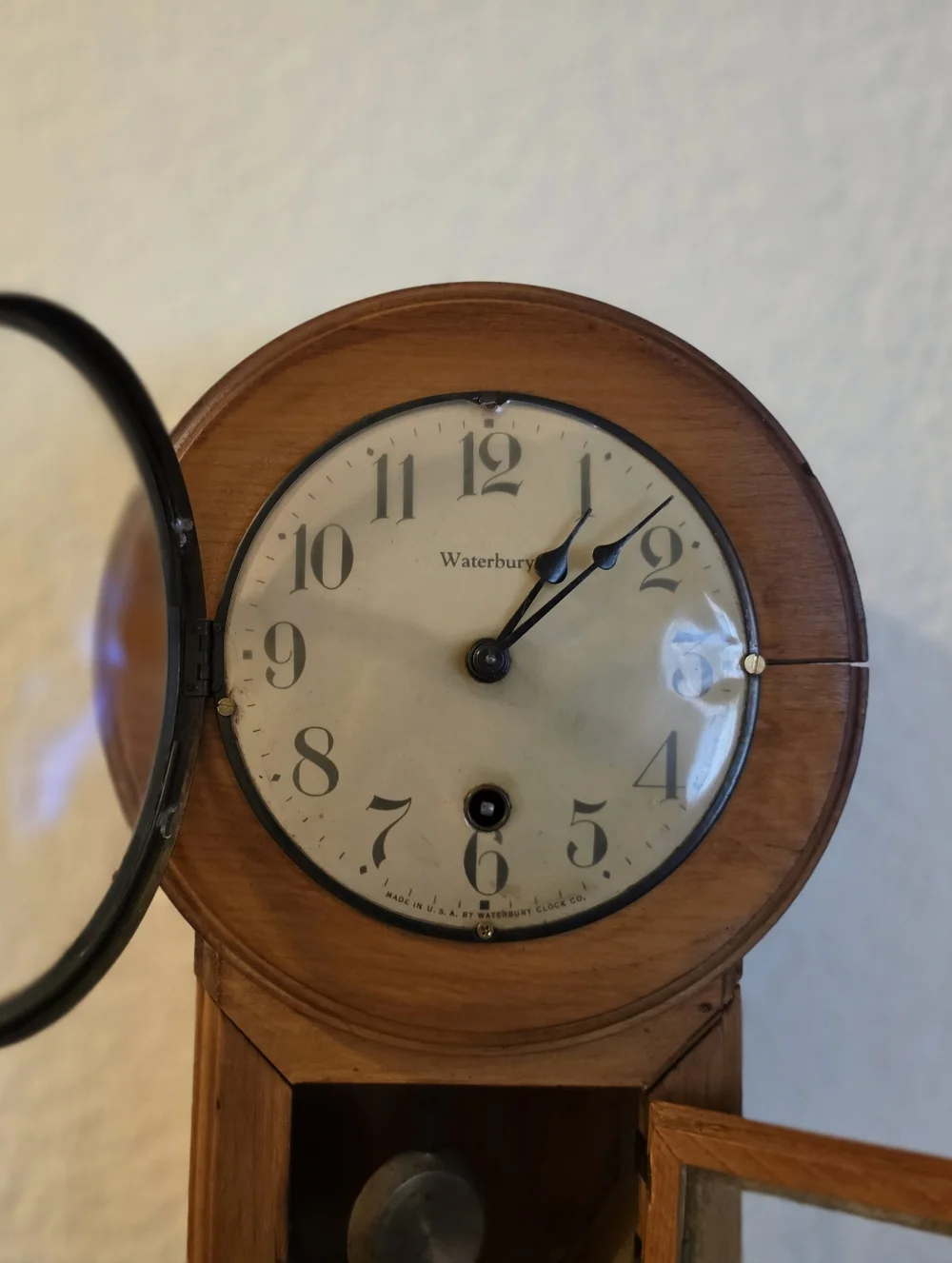 Vintage Wall Clock Waturbury